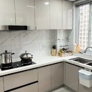 Modern Gloss-Finish Kitchen